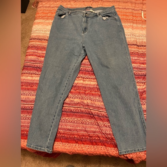 Bill Blass VTG Mom Jeans - Picture 7 of 7